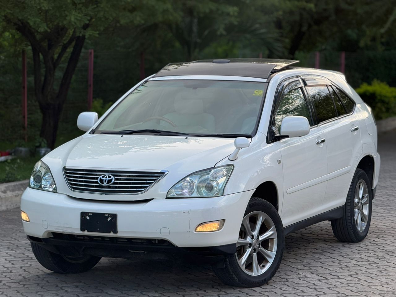 TOYOTA HARRIER 240G thumbnail 2